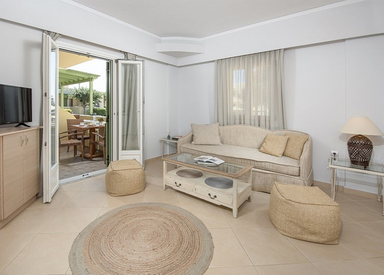 FAMILY SEA VIEW ROOM